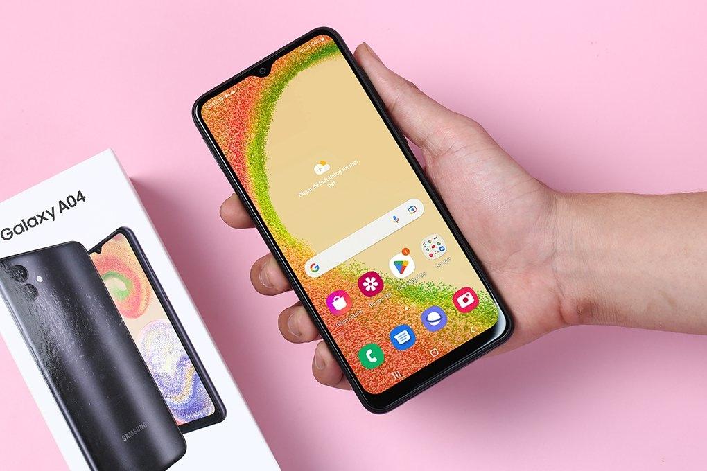 Loạt smartphone bán chạy trong tháng 9: Đa số là máy Android tầm trung, một mẫu iPhone đời cũ gây bất ngờ - Ảnh 7.