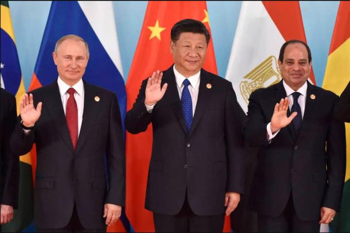 Nước BRICS "vật lộn" giữa chiến sự Gaza: Mất sạch nguồn cung khí đốt, chợ đen sôi sục vì USD - Ảnh 1.