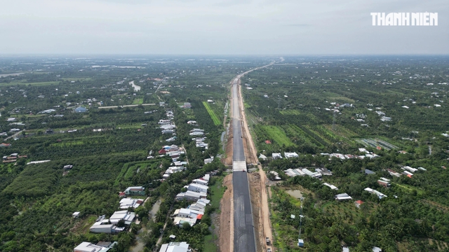 Loạt đường cao tốc, cầu và sân bay quy mô 17.000 tỷ đồng sắp đi vào hoạt động, đáng chú ý có 1 cây cầu tại TP Thủ Đức rút ngắn 10km xuống còn 500m - Ảnh 2.