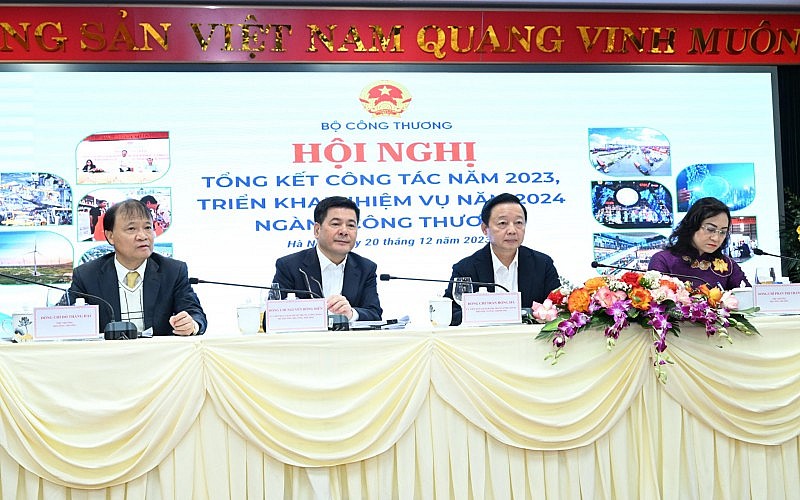 Bộ Công Thương tổ chức hội nghị tổng kết năm 2023, triển khai nhiệm vụ năm 2024