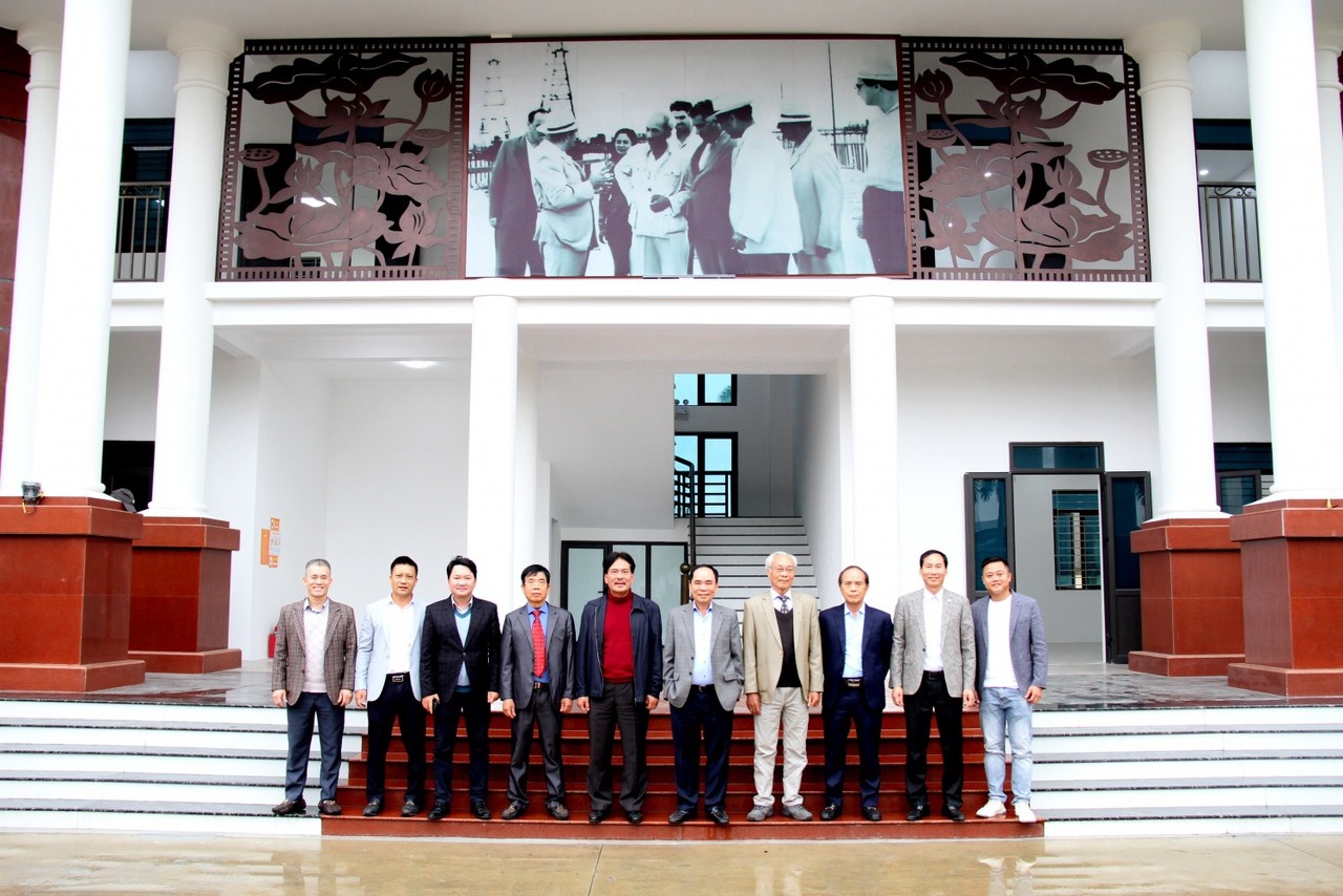 Lãnh đạo TW Hội DKVN tại Nhà Truyền thống Dầu khí tháng 1/2024 Lãnh đạo TW Hội DKVN tại Nhà Truyền thống Dầu khí tháng 1/2024