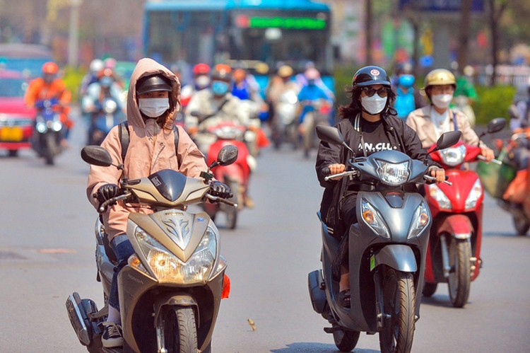 Thời tiết hôm nay ngày 1/4/2024: Bắc Bộ, Trung Bộ nắng nóng kỷ lục Thời tiết hôm nay ngày 1/4/2024: Bắc Bộ, Trung Bộ nắng nóng kỷ lục