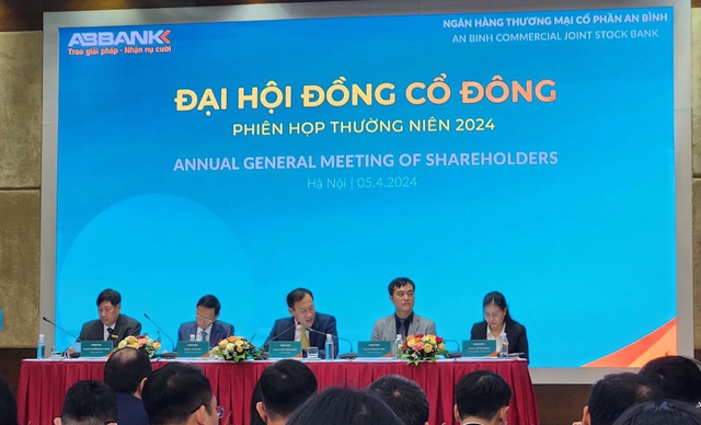 ĐHĐCĐ ABBank: Mục tiêu lợi nhuận năm 2024 tăng gấp đôi năm ngoái, vốn hoá đạt 3 tỷ USD đến năm 2028- Ảnh 1.