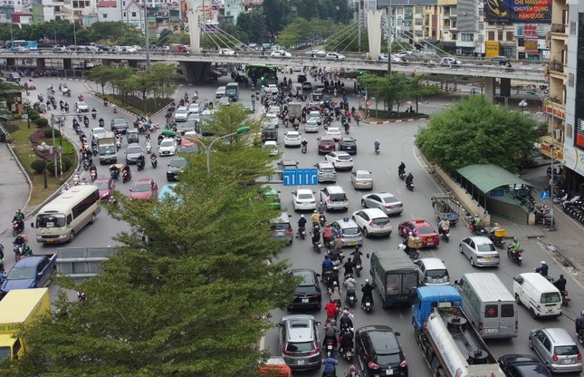 Vì sao đoạn Ngã Tư Sở - Cầu Giấy phá kỷ lục ‘đường đắt nhất hành tinh’?- Ảnh 2.