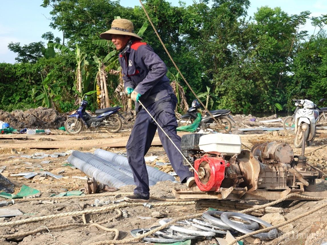 Thanh Hóa: Công nhân ''đội nắng'' quyết tâm đưa Dự án đường dây 500kV mạch 3