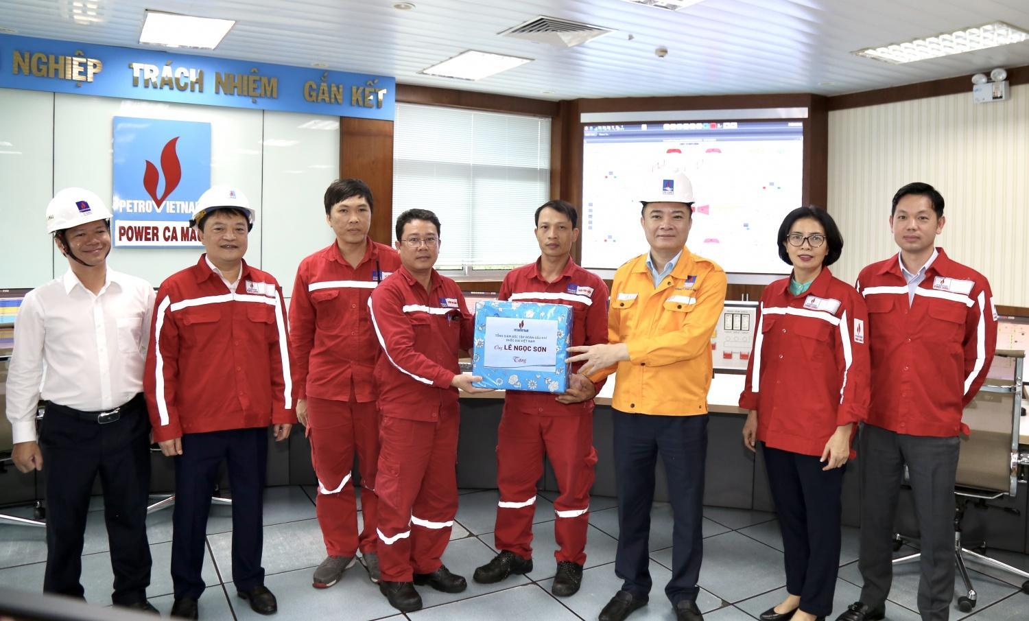 Đoàn công tác Petrovietnam thăm PV Power Cà Mau