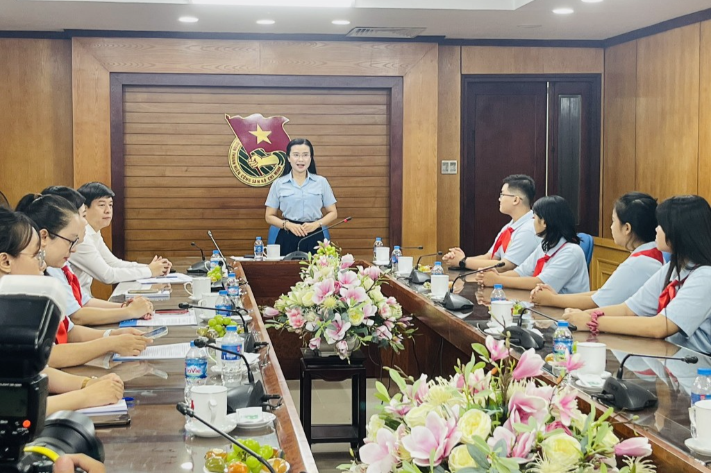 Giao lưu thiếu nhi Việt -Trung “Núi biển gắn nhau, lớn lên vui vẻ”