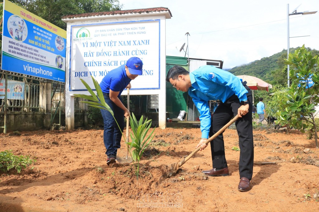 Kon Tum: Hành trình thanh niên đến với đồng bào dân tộc thiểu số