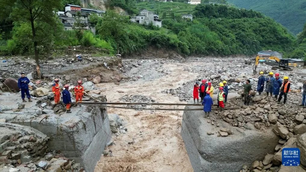 Lũ quét tại Trung Quốc khiến hàng chục người chết và mất tích- Ảnh 5.