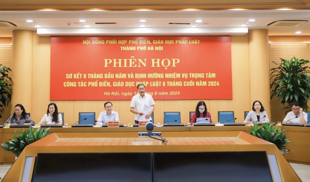 Quang cảnh phiên họp. Ảnh Mai Hữu