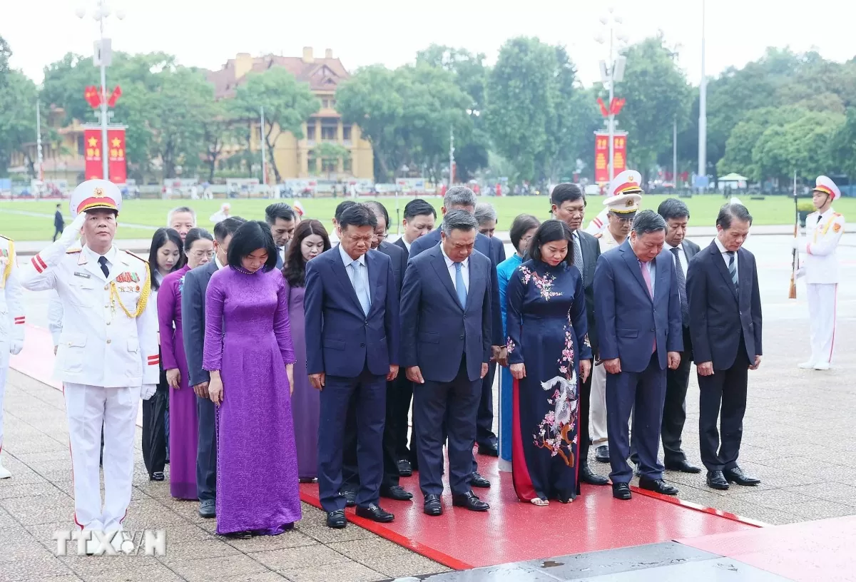 Lãnh đạo Đảng, Nhà nước vào Lăng viếng Chủ tịch Hồ Chí Minh nhân dịp Quốc khánh