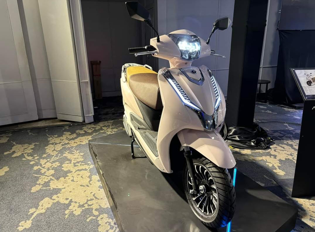 ajev beats xe dien moi gay chu y voi thiet ke giong honda lead hinh 1