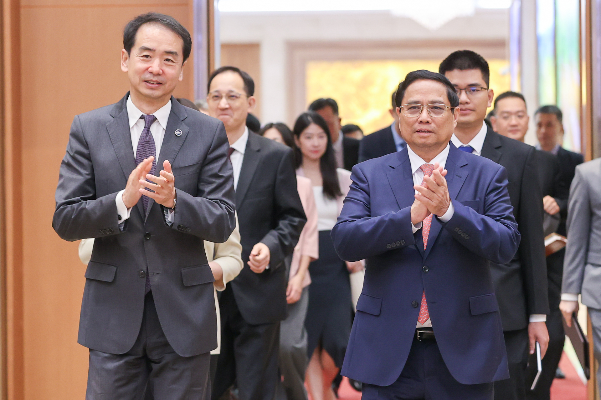 viet nam  trung quoc lam sau sac hop tac thuc chat ve kinh te thuong mai dau tu ket noi ha tang giao thong hinh 1