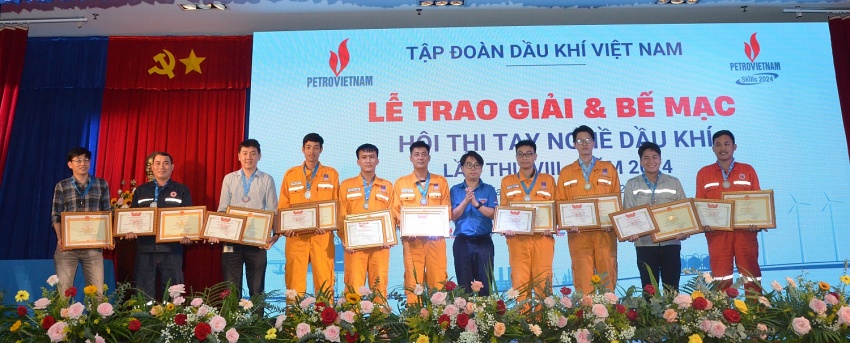 Chùm ảnh: Lễ Bế Mạc và trao giải cho các thí sinh đoạt giải tại Hội thi tay nghề Dầu khí lần VIII