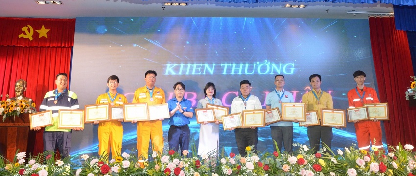 Chùm ảnh: Lễ Bế Mạc và trao giải cho các thí sinh đoạt giải tại Hội thi tay nghề Dầu khí lần VIII