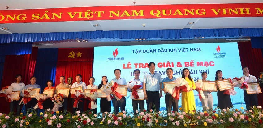 Chùm ảnh: Lễ Bế Mạc và trao giải cho các thí sinh đoạt giải tại Hội thi tay nghề Dầu khí lần VIII