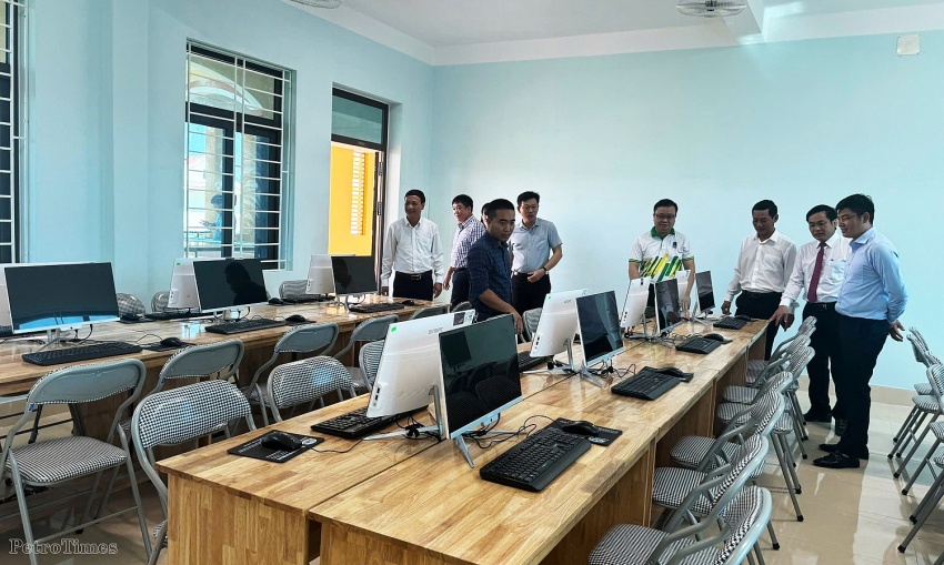 PVFCCo đồng hành cùng sự phát triển giáo dục