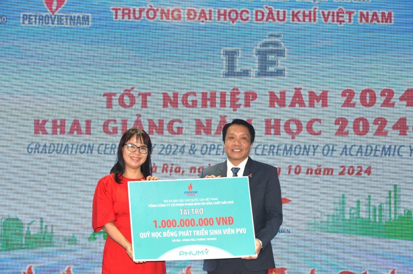 Doanh nghiệp đồng hành cùng sinh viên PVU