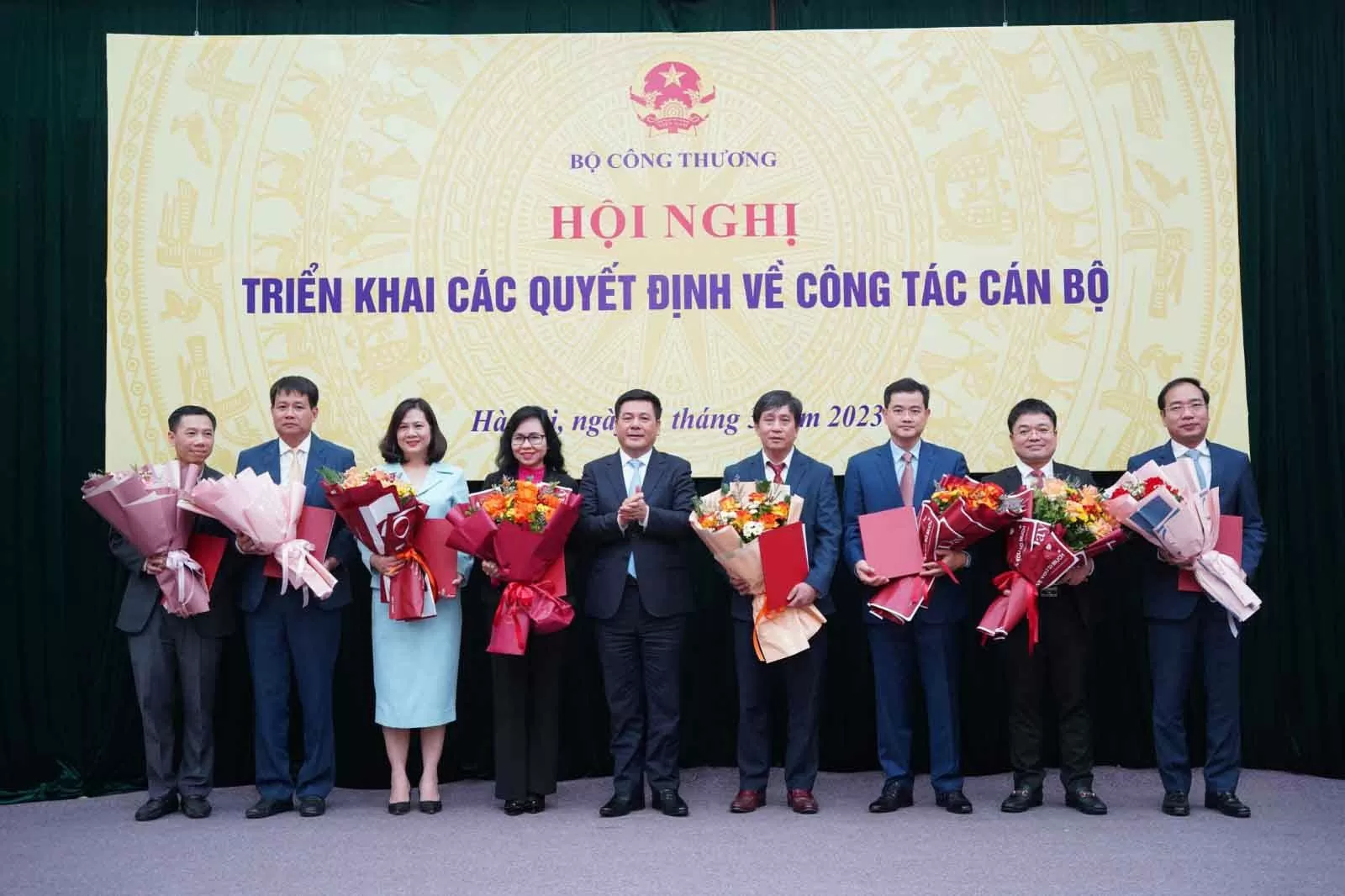 Hội nghị triển khai các quyết định về công tác cán bộ của Bộ Công Thương năm 2023. Ảnh: MOIT