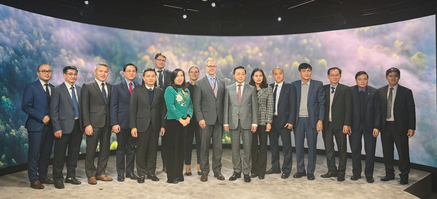 Petrovietnam tháp tùng Phó Thủ tướng Chính phủ Trần Hồng Hà thăm, làm việc tại Đan Mạch và Phần Lan