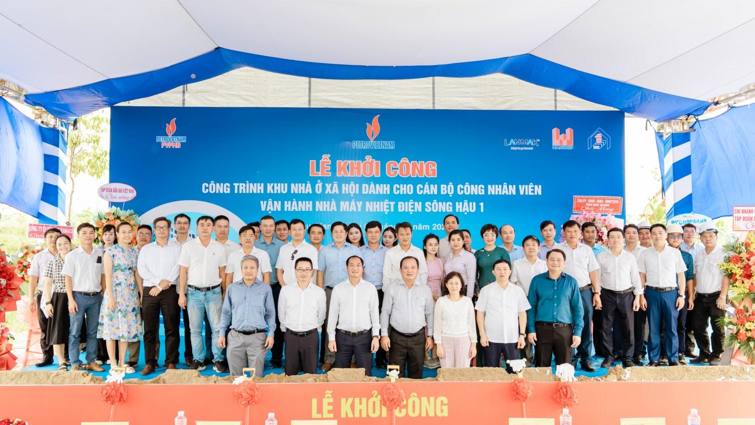 Khởi công và phát động thi đua Dự án Khu nhà ở xã hội cho CBNCV vận hành NMNĐ Sông Hậu 1 5