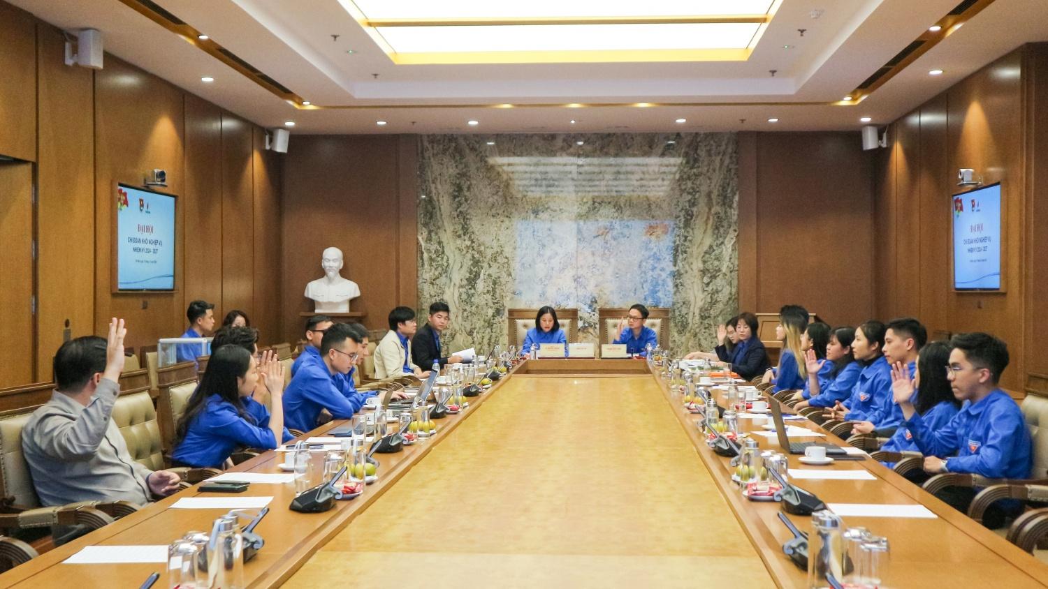 Chi Đoàn Thanh niên Khối Nghiệp vụ Petrovietnam tổ chức thành công Đại hội Chi đoàn nhiệm kỳ 2024-2027