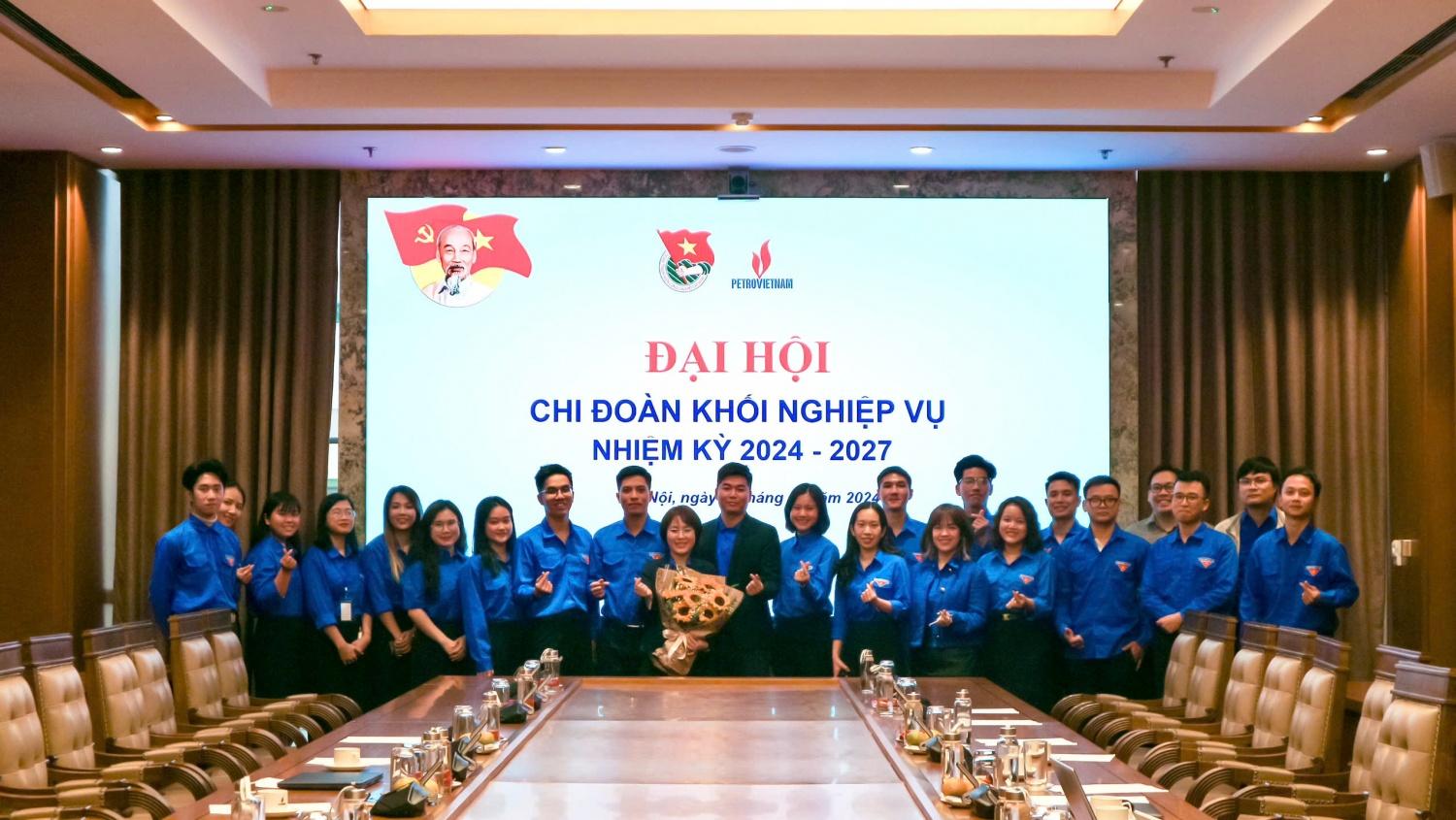 Chi Đoàn Thanh niên Khối Nghiệp vụ Petrovietnam tổ chức thành công Đại hội Chi đoàn nhiệm kỳ 2024-2027