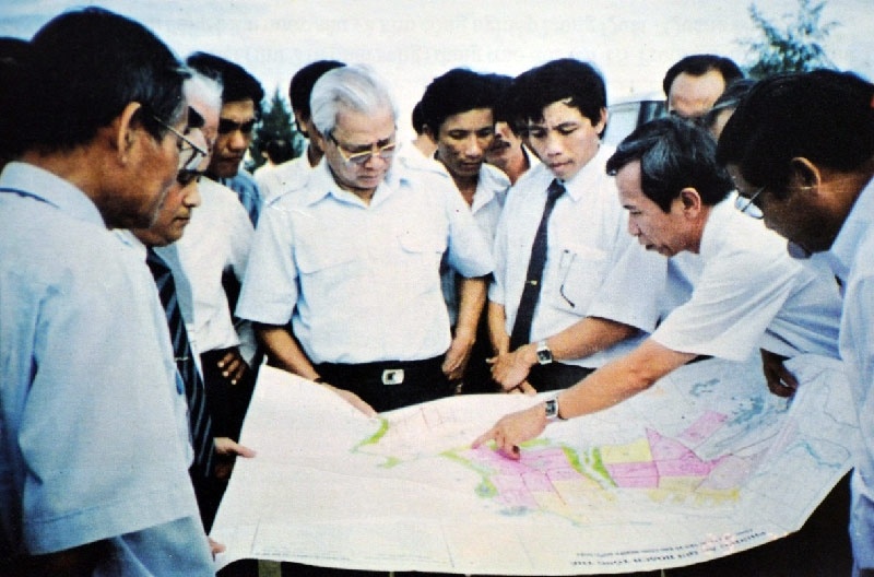 Chinh nam mở cõi, nhà máy lọc dầu đầu tiên và sự kỳ ngộ của lịch sử