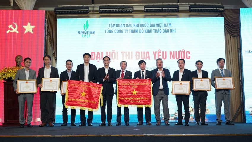 Vinh danh những cá nhân, tập thể xuất sắc tại Đại hội Thi đua yêu nước PVEP năm 2025 Vinh danh các tập thể, cá nhân xuất sắc tại Đại hội Thi đua yêu nước PVEP năm 2025