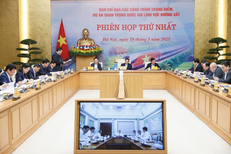 Thủ tướng: Quyết tâm xây dựng bằng được ngành công nghiệp đường sắt- Ảnh 2.
