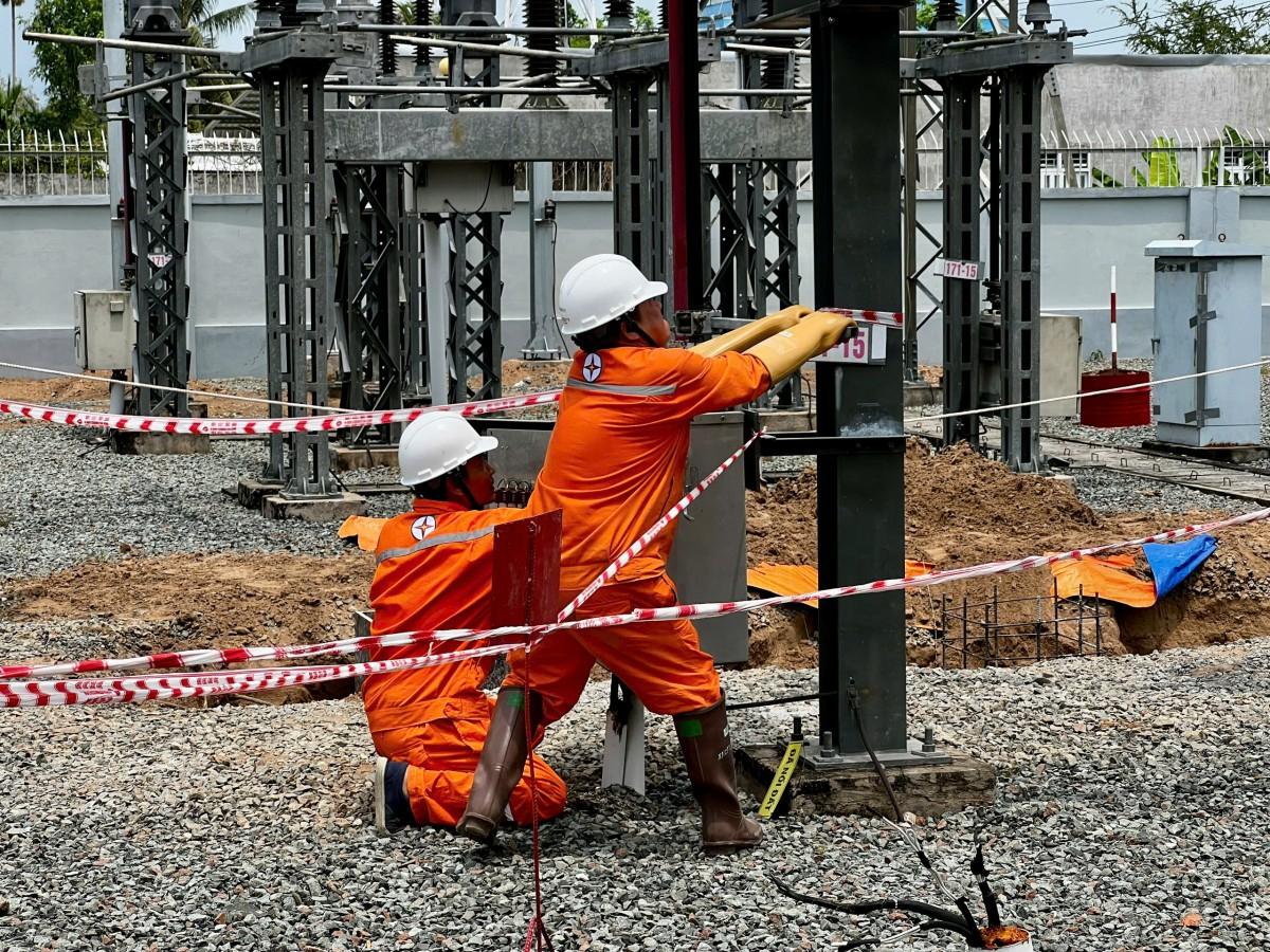 Trong tháng 3/2025, EVNSPC đóng điện thêm 15 công trình lưới điện 110kV