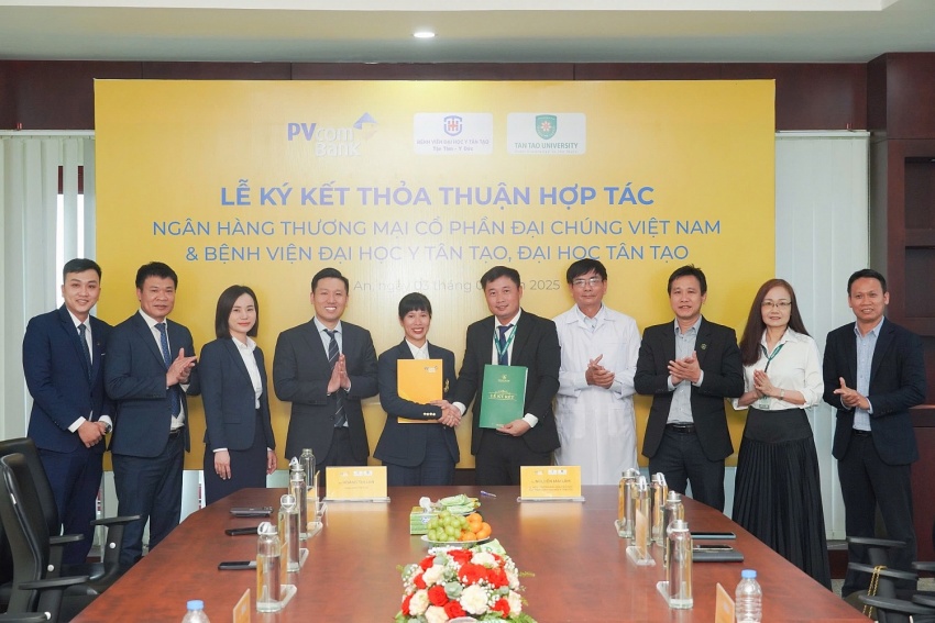 PVcomBank ký kết hợp tác toàn diện với bệnh viện và trường đại học tại tỉnh Long An