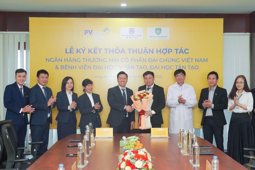 PVcomBank ký kết hợp tác toàn diện với bệnh viện và trường đại học tại tỉnh Long An