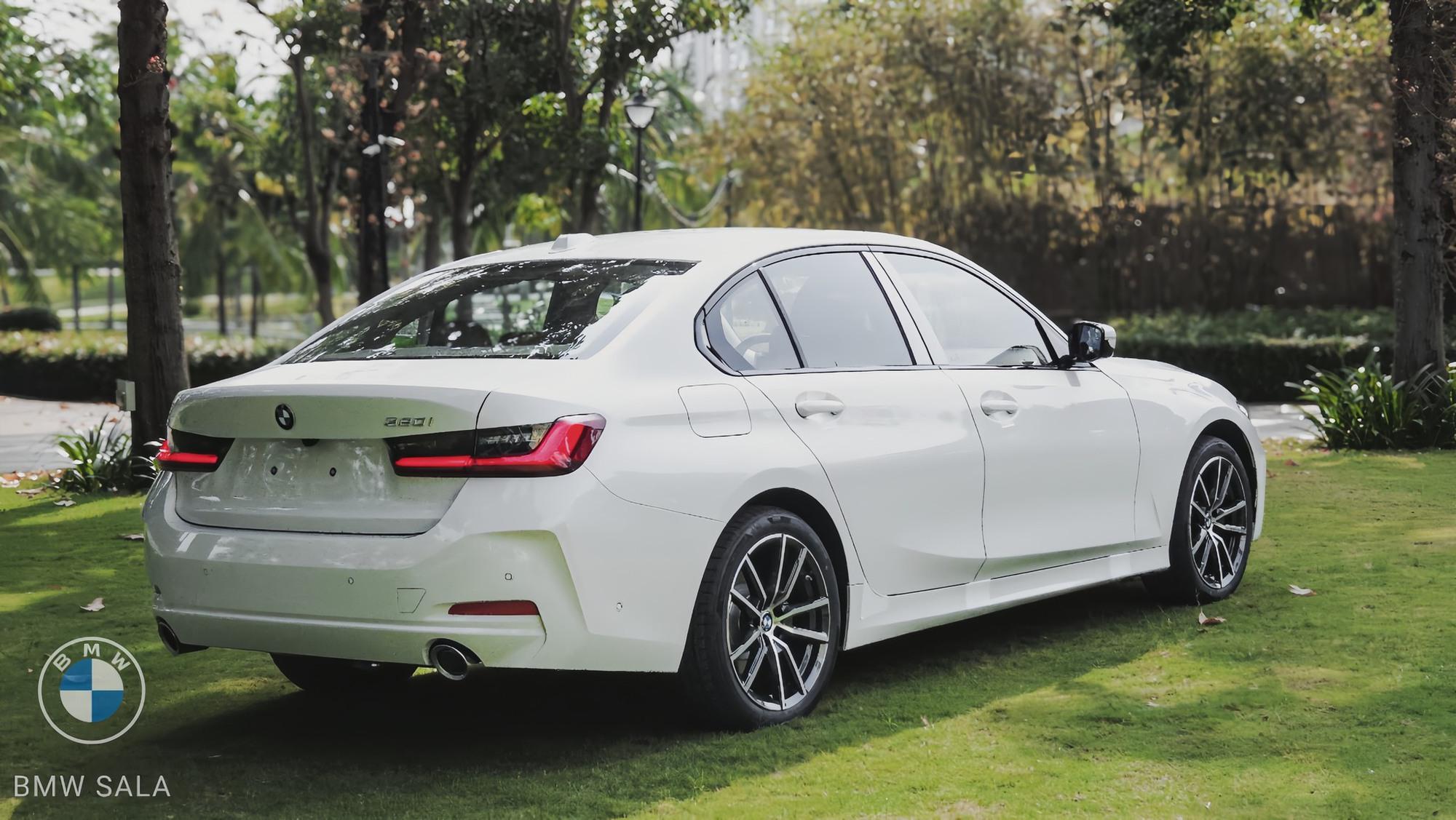 BMW 3 Series 2025 về đại lý tại Việt Nam: Giá từ 1,549 tỷ đồng, vô lăng mới như Peugeot, thêm trang bị đấu C-Class- Ảnh 3.