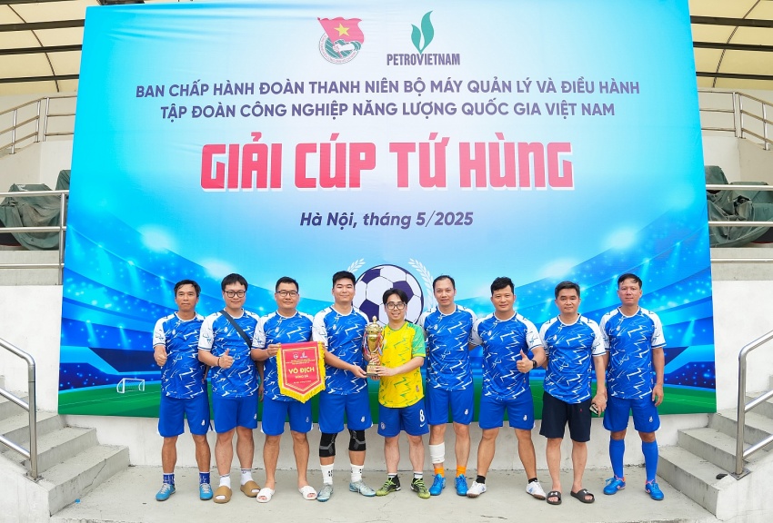 Sôi nổi Giải Cúp Tứ Hùng 2025 do Đoàn Thanh niên BMQL&ĐH tổ chức Sôi nổi Giải bóng đá Cúp Tứ Hùng do Đoàn Thanh niên BMQL&ĐH Petrovietnam tổ chức