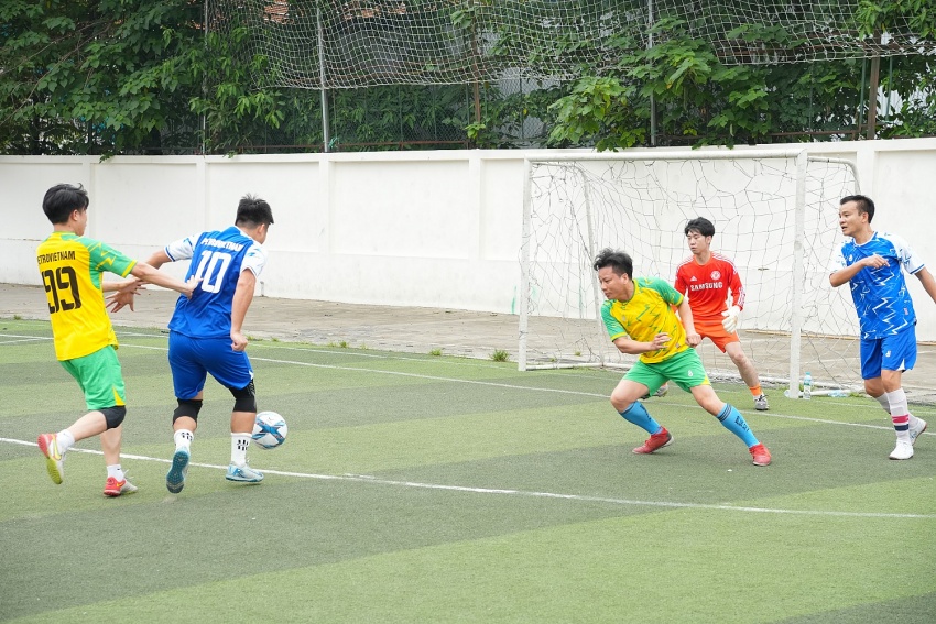 Sôi nổi Giải bóng đá Cúp Tứ Hùng do Đoàn Thanh niên BMQL&ĐH Petrovietnam tổ chức Sôi nổi Giải bóng đá Cúp Tứ Hùng do Đoàn Thanh niên BMQL&ĐH Petrovietnam tổ chức