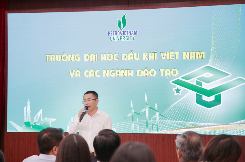 Thắp sáng ước mơ nghề nghiệp: Một ngày trải nghiệm tại PVU và Vietsovpetro