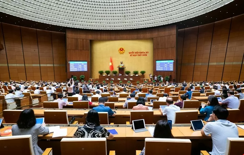 Trình Dự thảo Nghị quyết của Quốc hội về phát triển kinh