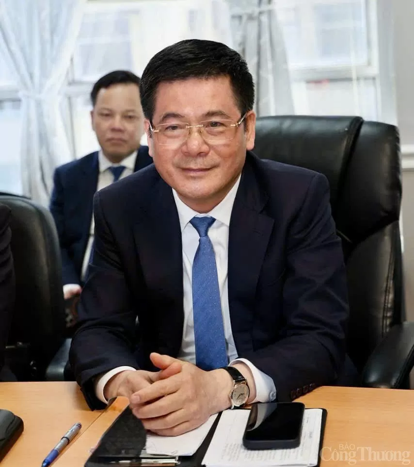 Bộ trưởng Nguyễn Hồng Diên Excelerate Energy về phát triển khí LNG