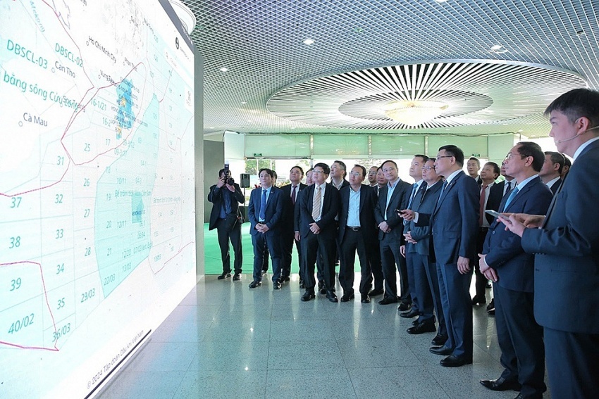 Petrovietnam xác định phát triển KHCN, ĐMST, CĐS là đột phá quan trọng hàng đầu; là động lực chính để thúc đẩy tăng trưởng Petrovietnam xác định phát triển KHCN, ĐMST, CĐS là đột phá quan trọng hàng đầu; là động lực chính để thúc đẩy tăng trưởng