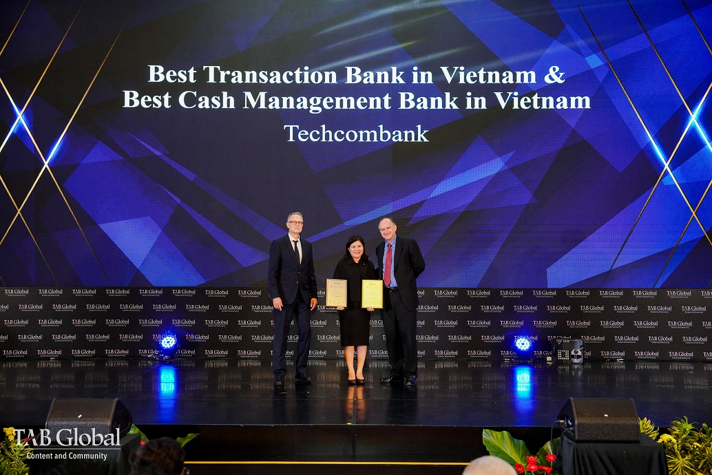 Techcombank 3 năm liên tiếp thắng lớn tại lễ trao giải The Asian Banker, khẳng định vị thế ngân hàng giao dịch hàng đầu khu vực- Ảnh 2. Techcombank 3 năm liên tiếp thắng lớn tại lễ trao giải The Asian Banker, khẳng định vị thế ngân hàng giao dịch hàng đầu khu vực- Ảnh 2.