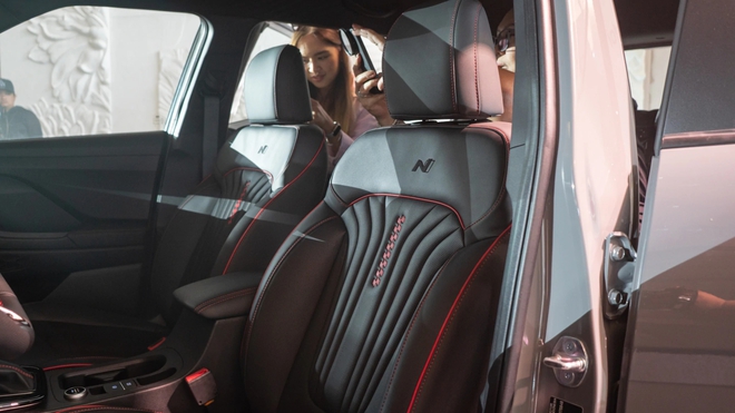 Hyundai Creta 2025 nhận cọc tại đại lý, dễ ra mắt Việt Nam tháng sau: Dáng như 'tiểu Palisade', thêm bản thể thao đấu Xforce, Yaris Cross- Ảnh 12.