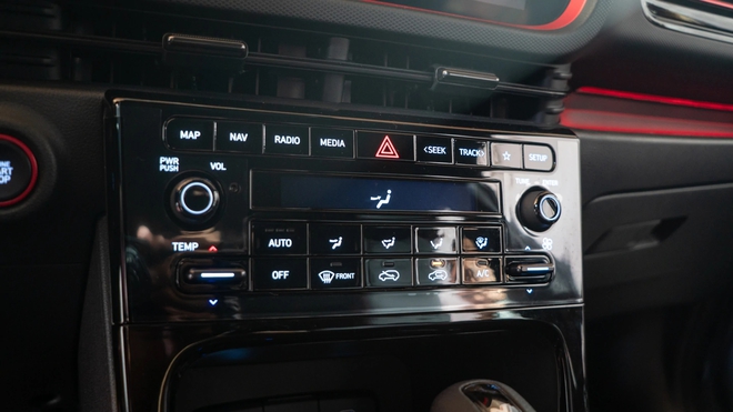 Hyundai Creta 2025 nhận cọc tại đại lý, dễ ra mắt Việt Nam tháng sau: Dáng như 'tiểu Palisade', thêm bản thể thao đấu Xforce, Yaris Cross- Ảnh 10.