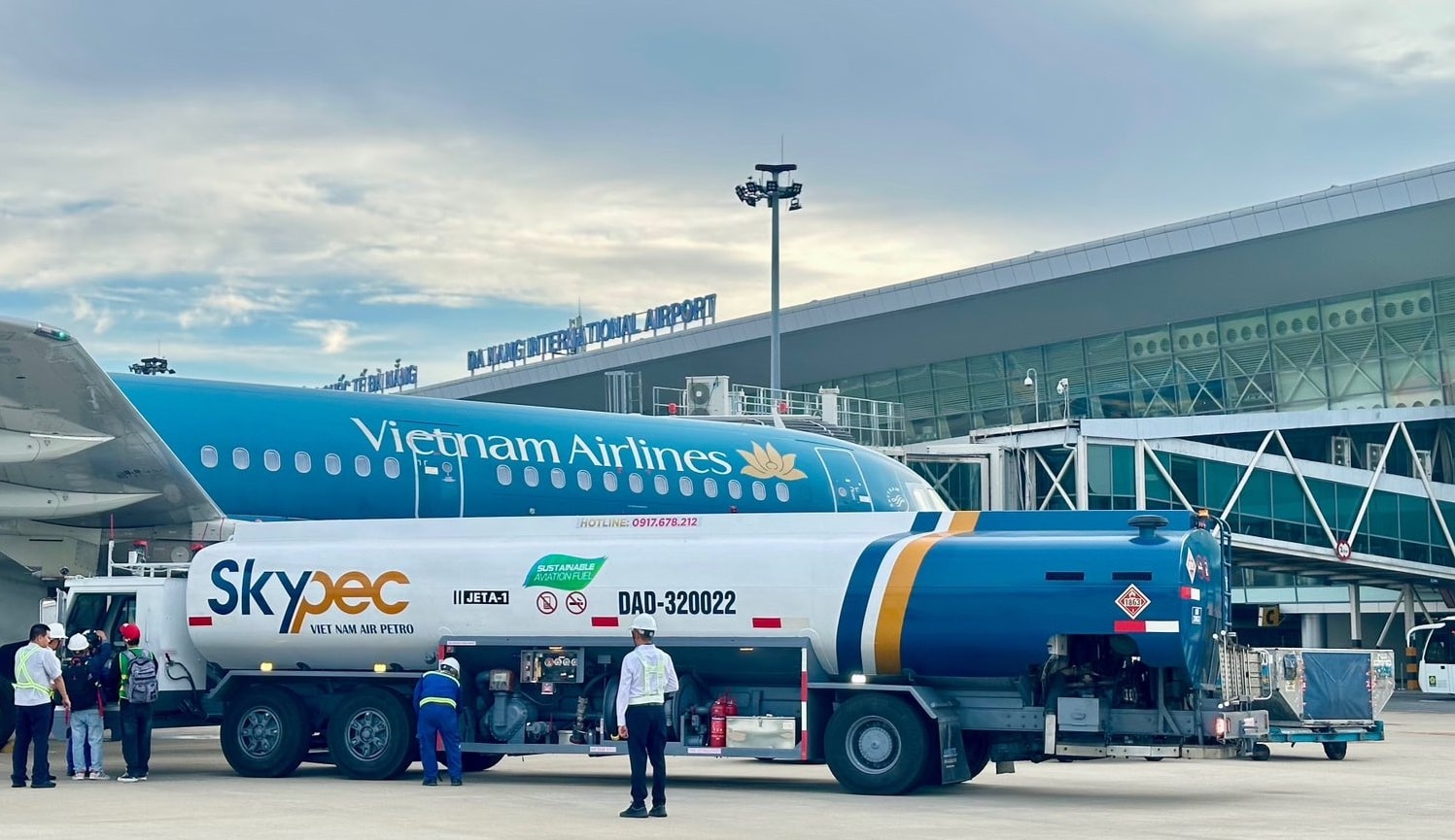 Vietnam Airlines sử dụng nhiên liệu hàng không bền vững (SAF) - dẫn đầu xu hướng hàng không xanh