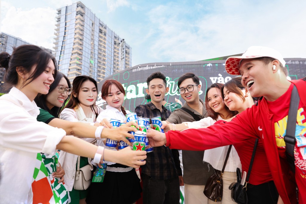 Heineken® mang Siêu trải nghiệm UEFA Champions League khuấy đảo hàng ngàn fan đích thực Việt Nam
