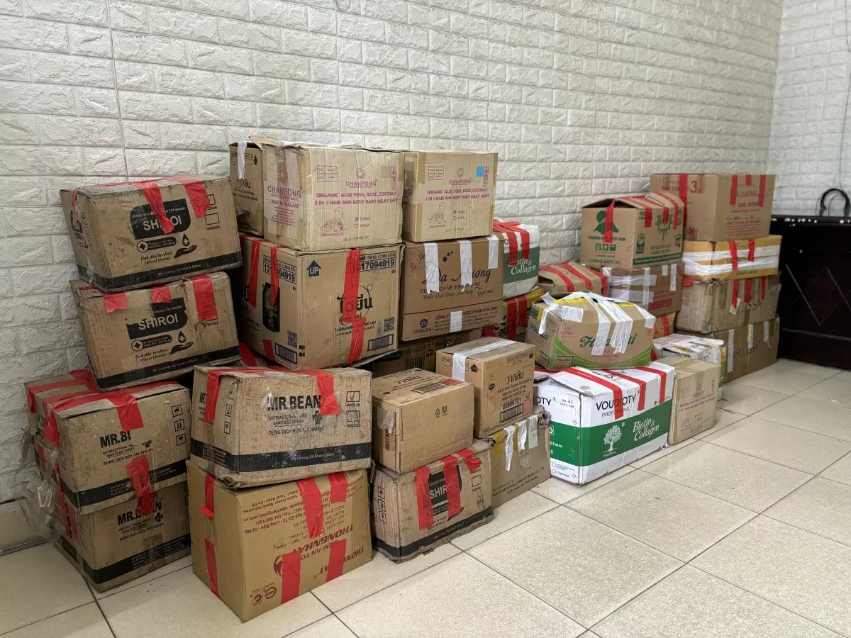 Hải Dương: Thu giữ gần 1.000 sản phẩm mỹ phẩm, diệt khuẩnhếthạn Hải Dương: Thu giữ gần 1.000 sản phẩm mỹ phẩm, diệt khuẩnhếthạn