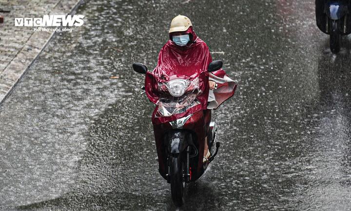 Dự báo thời tiết 10 ngày tới: Hà Nội đón hai đợt nóng bức, mưa nắng đan xen- Ảnh 1. Dự báo thời tiết 10 ngày tới: Hà Nội đón hai đợt nóng bức, mưa nắng đan xen- Ảnh 1.