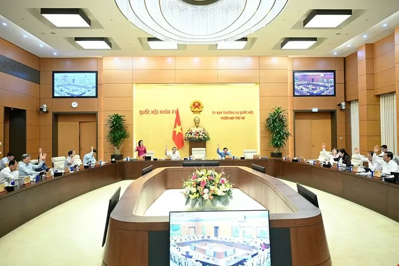 Ủy ban Thường vụ Quốc hội biểu quyết