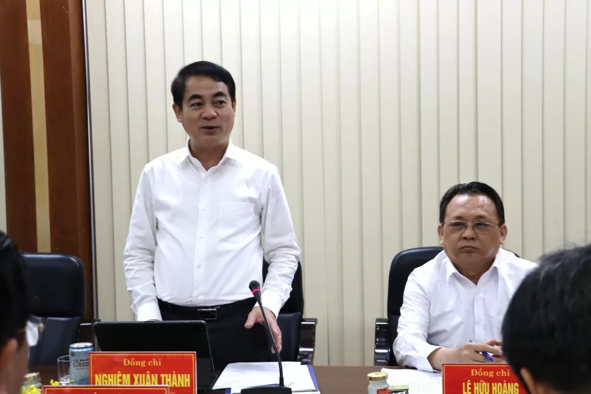 Bí thư Tỉnh uỷ Khánh Hòa Nghiêm Xuân Thành phát biểu kết luận buổi làm việc Bí thư Tỉnh uỷ Khánh Hòa Nghiêm Xuân Thành phát biểu kết luận buổi làm việc