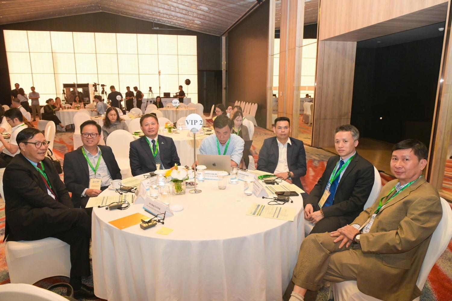 Petrovietnam tham dự VSBF 2025, góp phần thiết lập biểu đồ Bền vững ASEAN Petrovietnam tham dự VSBF 2025, góp phần thiết lập biểu đồ Bền vững ASEAN